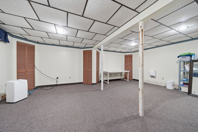 27 Winslow Farm Road, Hudson, NH 03051