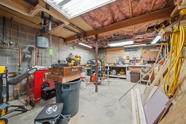 27 Winslow Farm Road, Hudson, NH 03051