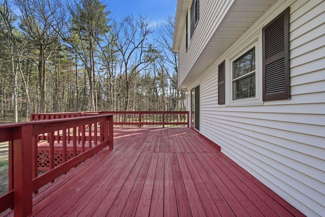 27 Winslow Farm Road, Hudson, NH 03051