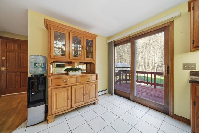 27 Winslow Farm Road, Hudson, NH 03051