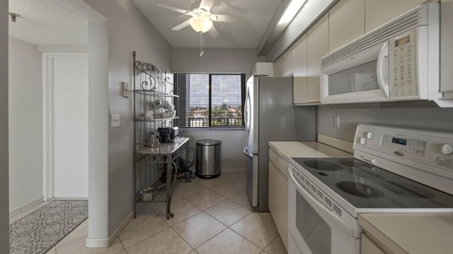 2300 NE 33rd Avenue 506, Fort Lauderdale, FL 33305