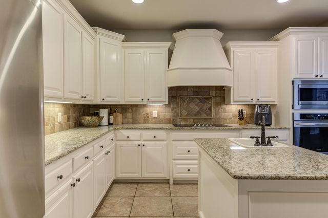 10202 Peoria Avenue, Lubbock, TX 79423