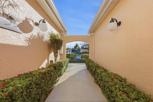 404 GONDOLA PARK DRIVE 404, Venice, FL 34292