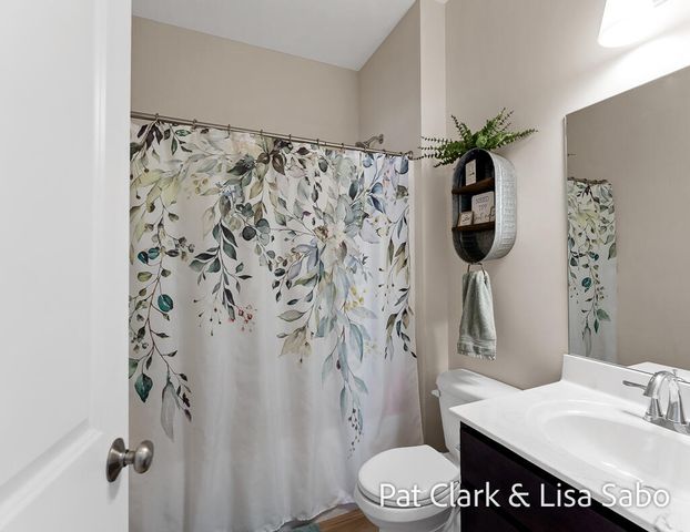 2426 Eagle Ridge, Fruitport Twp, MI 49444