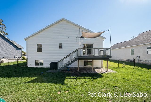 2426 Eagle Ridge, Fruitport Twp, MI 49444