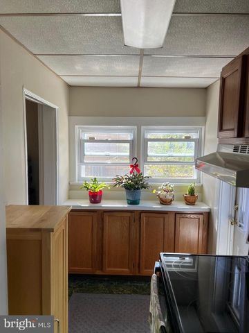 3204 ELIZABETH AVE, Baltimore, MD 21227