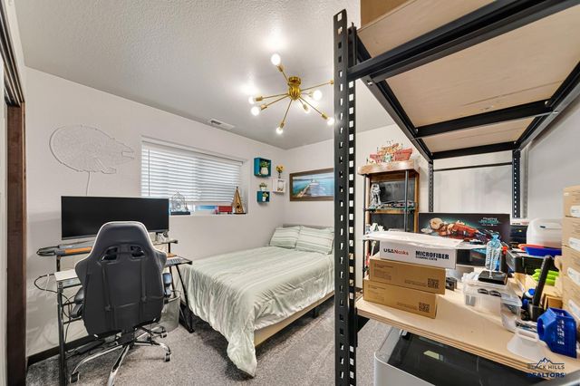 13889 TELLURIDE ST, Summerset, SD 57769