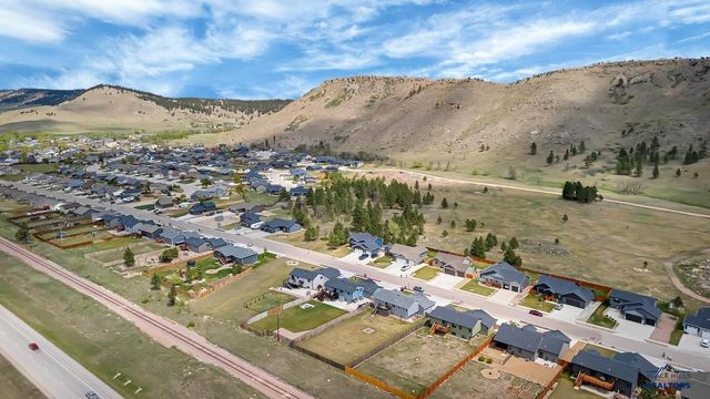 13889 TELLURIDE ST, Summerset, SD 57769