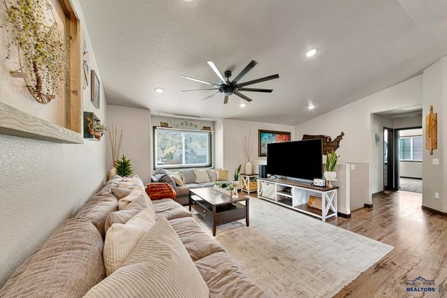 13889 TELLURIDE ST, Summerset, SD 57769