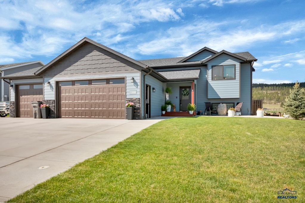 13889 TELLURIDE ST, Summerset, SD 57769