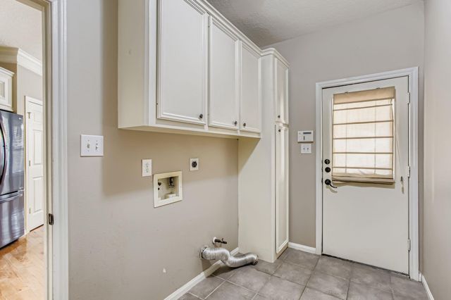 16313 Lobo Lane, Spring, TX 77379