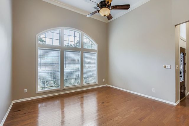 16313 Lobo Lane, Spring, TX 77379