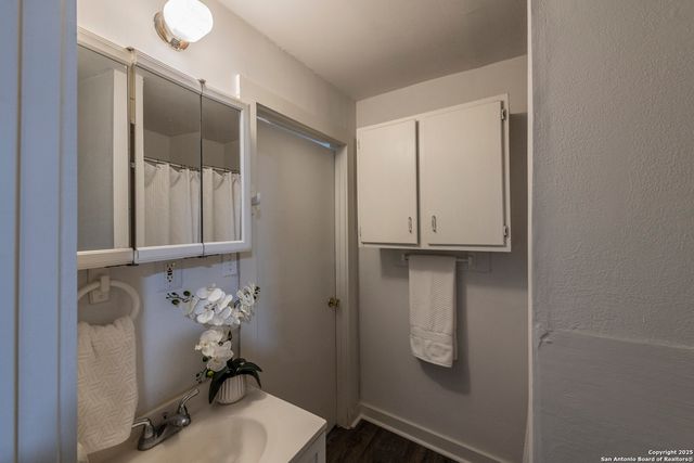 1543 GIBBS, San Antonio, TX 78202