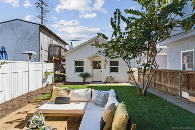 713 719 D AVENUE, Coronado, CA 92118