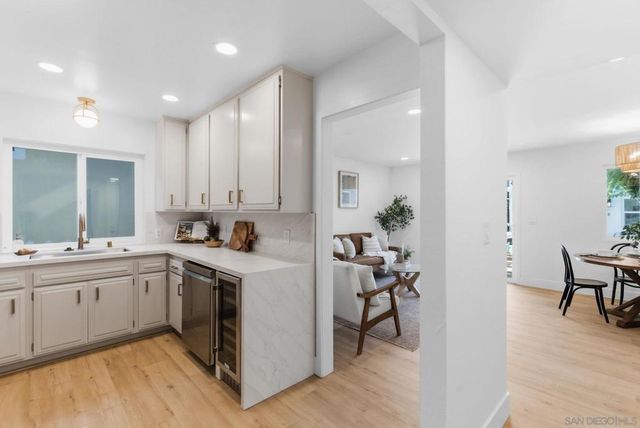 713 719 D AVENUE, Coronado, CA 92118