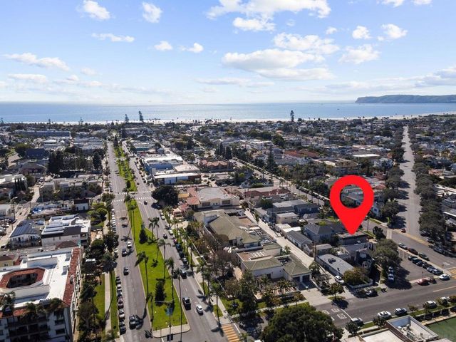 713 719 D AVENUE, Coronado, CA 92118