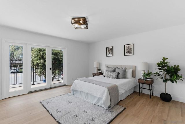 713 719 D AVENUE, Coronado, CA 92118