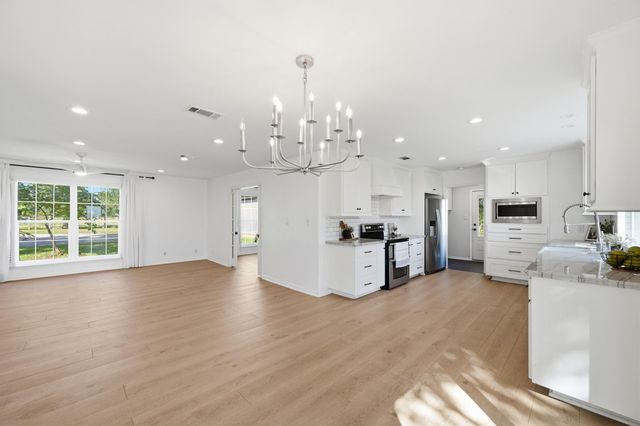 15104 Marek Lane, Guy, TX 77444