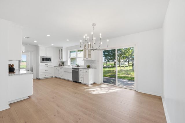 15104 Marek Lane, Guy, TX 77444