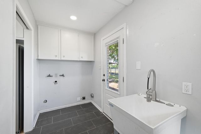 15104 Marek Lane, Guy, TX 77444