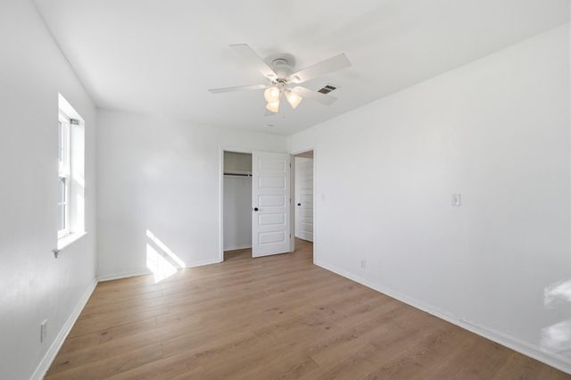 15104 Marek Lane, Guy, TX 77444