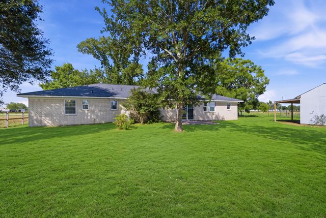 15104 Marek Lane, Guy, TX 77444