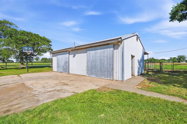 15104 Marek Lane, Guy, TX 77444