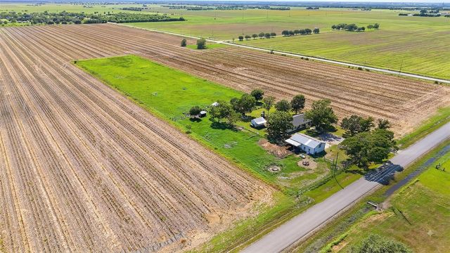 15104 Marek Lane, Guy, TX 77444