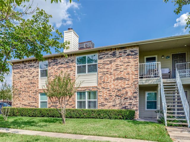 2200 E Trinity Mills Road 402, Carrollton, TX 75006