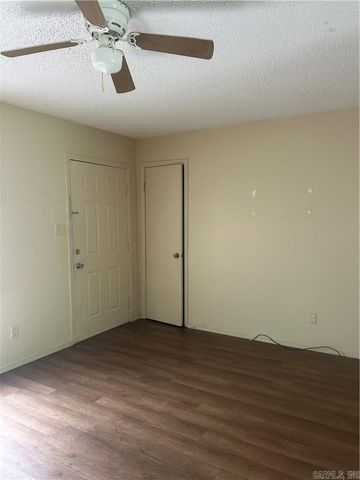 405 E M, Russellville, AR 72801