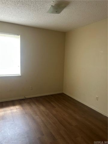 405 E M, Russellville, AR 72801