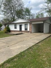 405 E M, Russellville, AR 72801