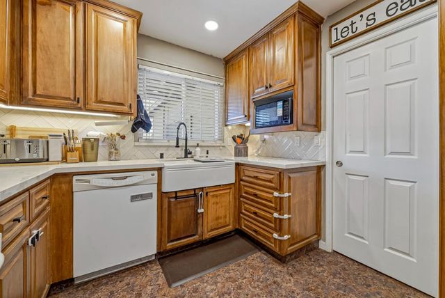 1870 Eucalyptus St, Atwater, CA 95301