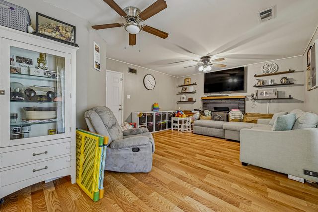 1870 Eucalyptus St, Atwater, CA 95301