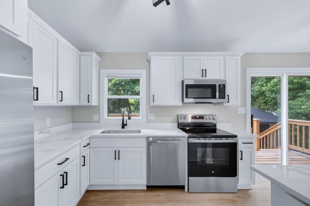 8642 Sunny Hill Drive, Clive, IA 50325