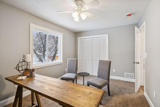 981 104th Avenue NW, Coon Rapids, MN 55433