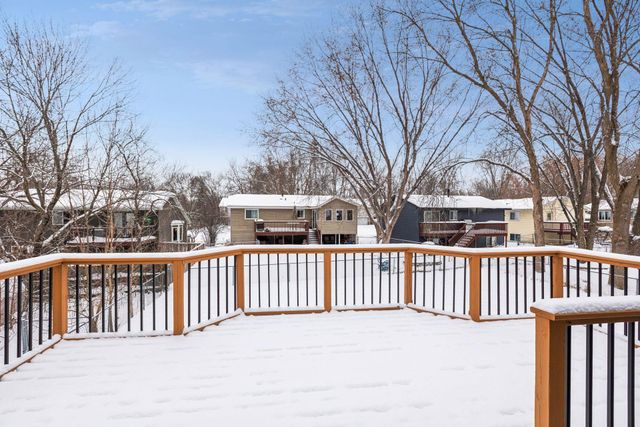 981 104th Avenue NW, Coon Rapids, MN 55433