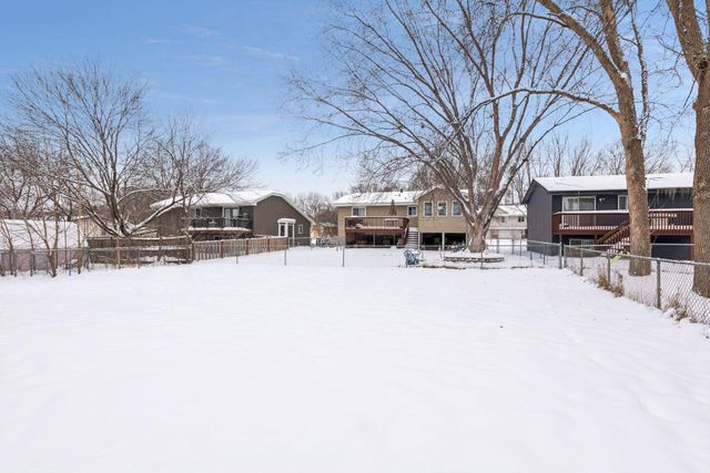 981 104th Avenue NW, Coon Rapids, MN 55433