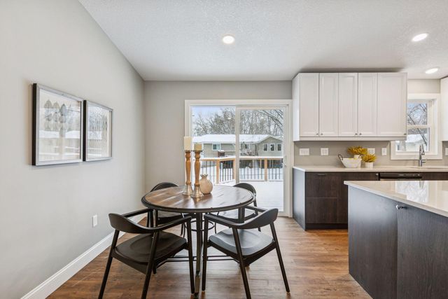 981 104th Avenue NW, Coon Rapids, MN 55433