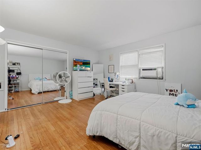33 Prospect Street, Paramus, NJ 07652