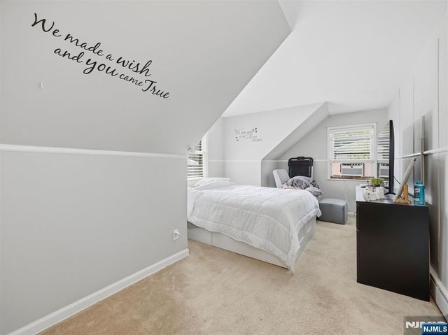 33 Prospect Street, Paramus, NJ 07652