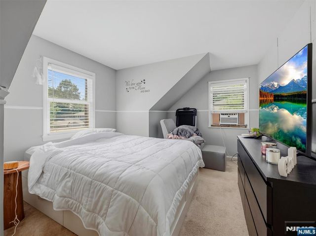 33 Prospect Street, Paramus, NJ 07652