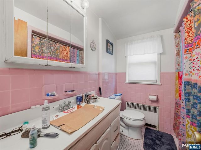 33 Prospect Street, Paramus, NJ 07652