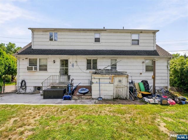 33 Prospect Street, Paramus, NJ 07652