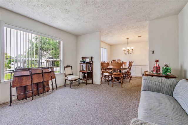 2500 Briarwood Circle, Bryan, TX 77802