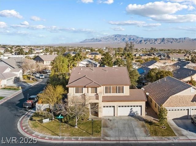 8728 Burning Hide Avenue, Las Vegas, NV 89143