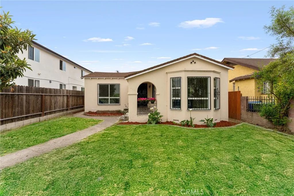 940 W 73rd, Los Angeles, CA 90044