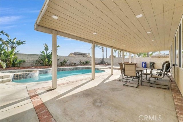 15269 Blue Spruce, Fontana, CA 92336