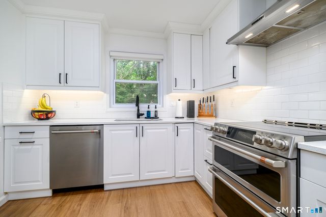 3 Huckleberry Drive South, Norwalk, CT 06850