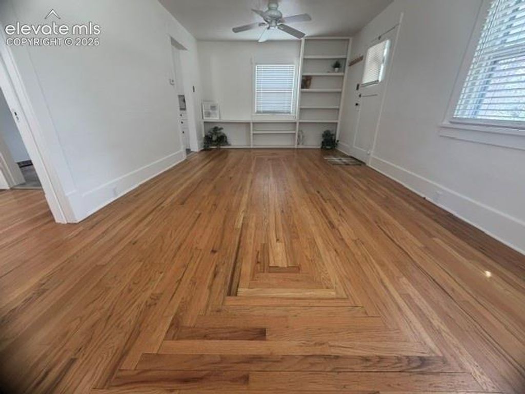 Image 5 of property listing at 736 E San Miguel Street, Colorado Springs, CO 80903